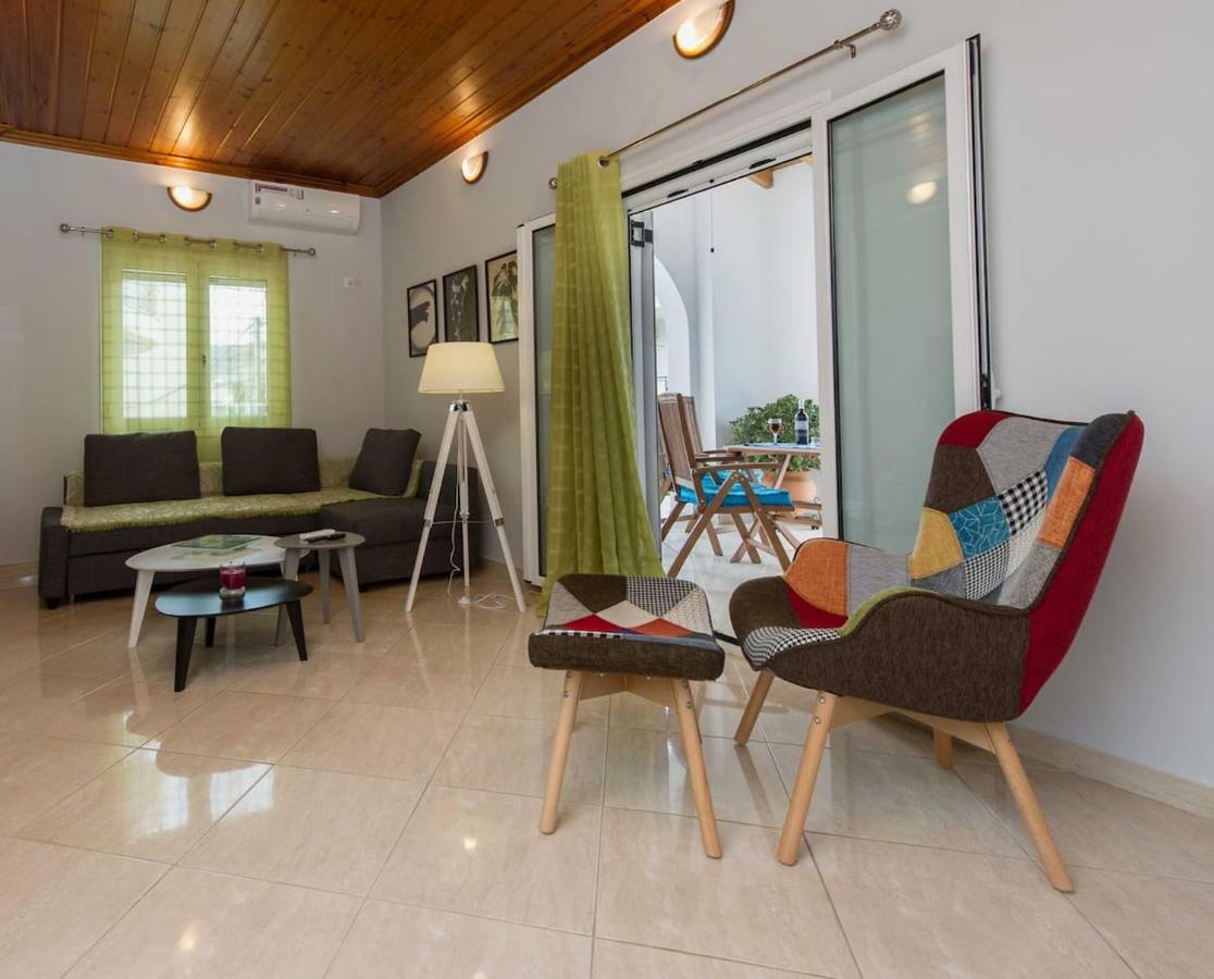 Thano'S Stylish Flat Just 150M To The Beach Faraí المظهر الخارجي الصورة
